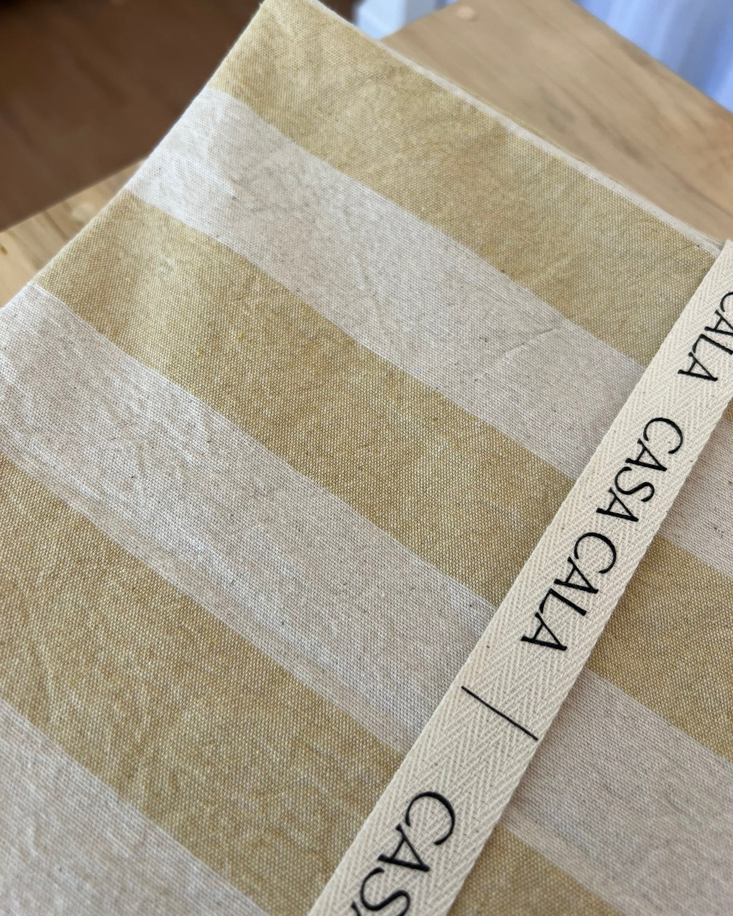 Mantel butter yellow