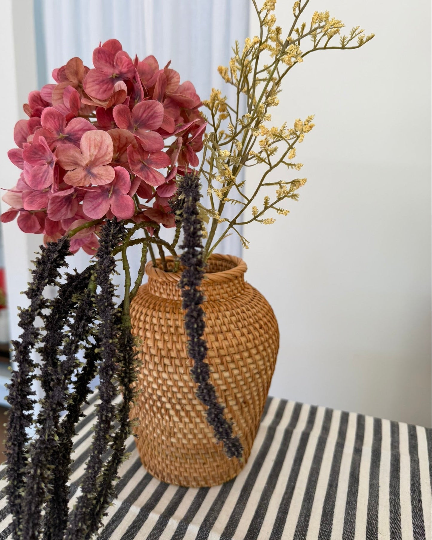 Jarrón de fibras naturales