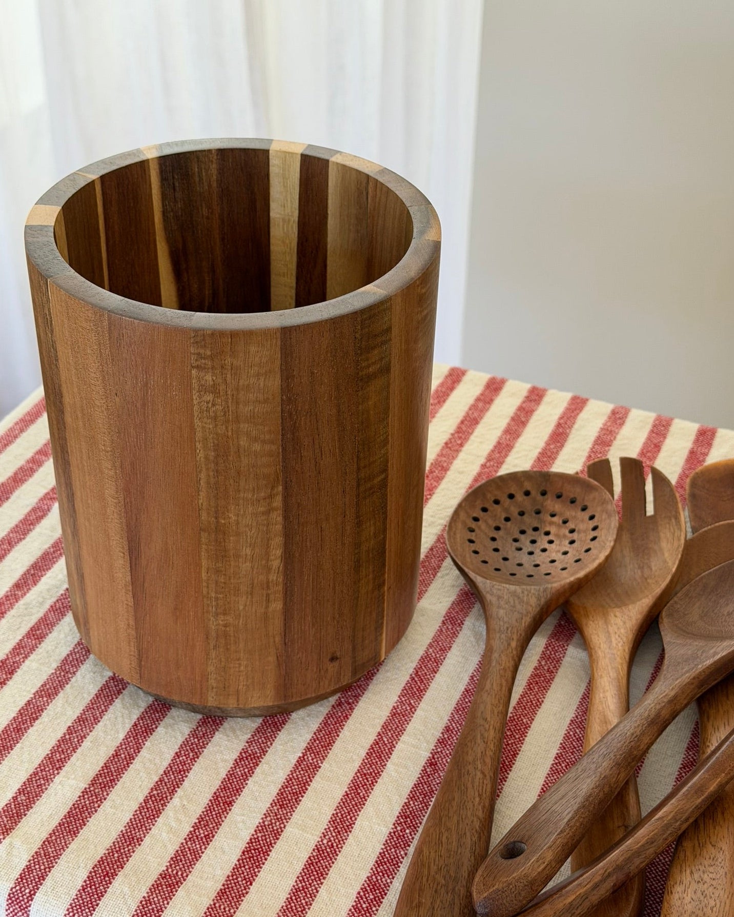 Soporte giratorio de madera