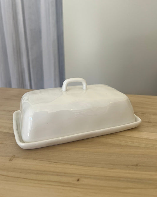 Mantequera de porcelana con untador