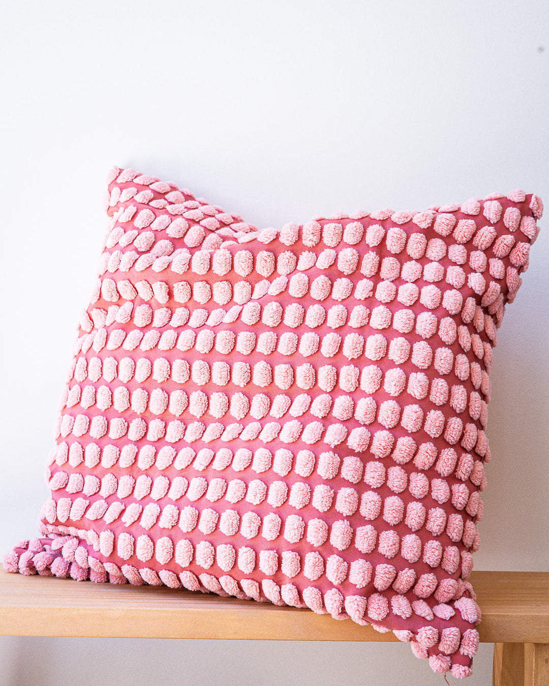 Funda de almohadón pompones
