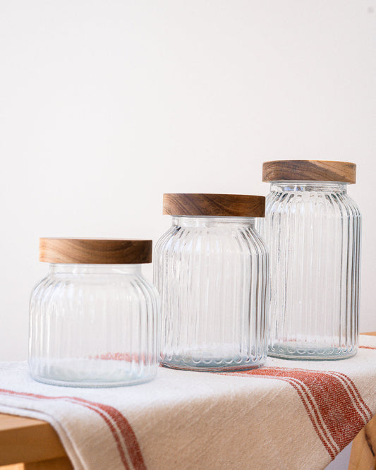 frasco de vidrio labrado